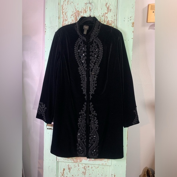 Chico's Jackets & Blazers - Women’s Chicos stellar embroidered jacket in velvet w dramatic duster silhouette
